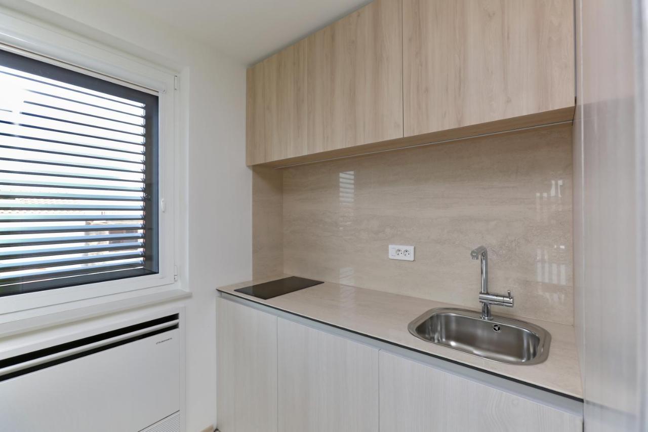 Magic Stone Apartments Baška Voda エクステリア 写真